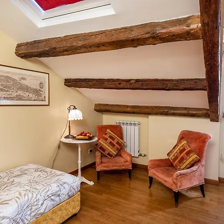 Residenza Santo Stefano بيت ضيافة 3*