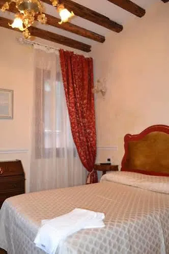 Residenza Santo Stefano 3* Benátky